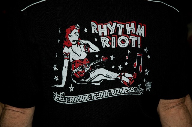 min 2005 11 26 riot 182